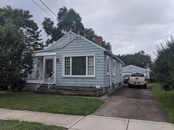 2nd image of 459 Oak St