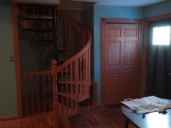2nd image of 1006 9th St S