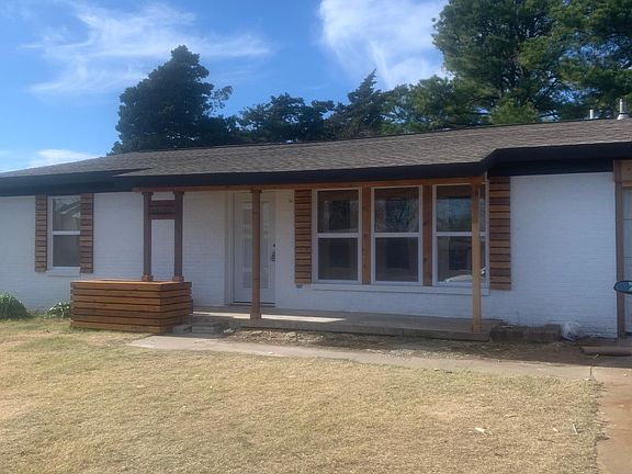 9505 RIDGEVIEW DR - IN THE VILLAGE