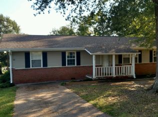 372 Grove St, Barnesville, GA 30204