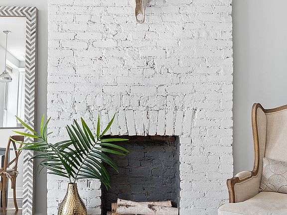 4th image of 695 De Graw St #2