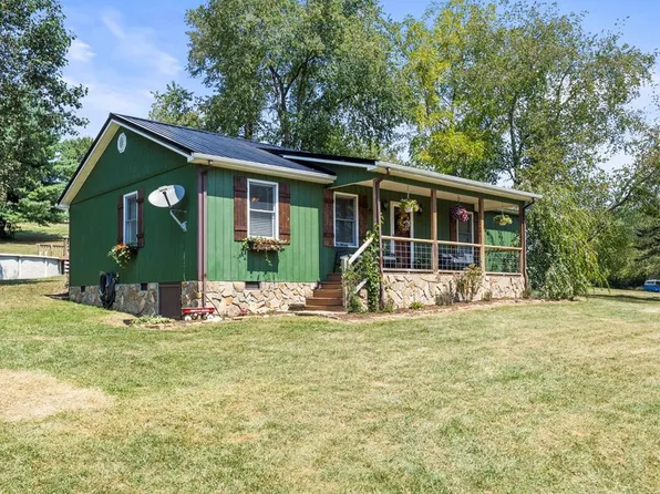 14264 Wellbridge Dr, Meadowview, VA 24361