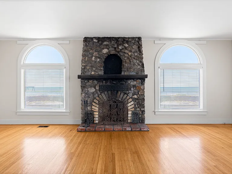 2 Carmel Ave #3 — Photo 13