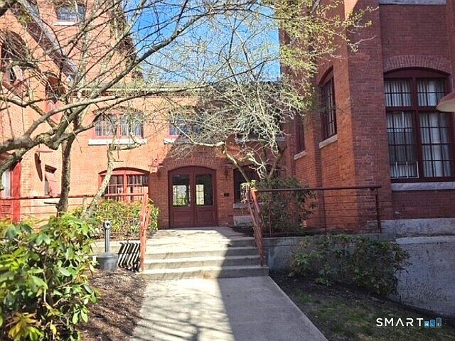 1st image of 839 Main Street #91