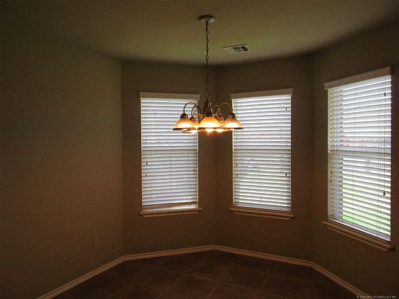5th image of 206 Dp Newman Cir #P