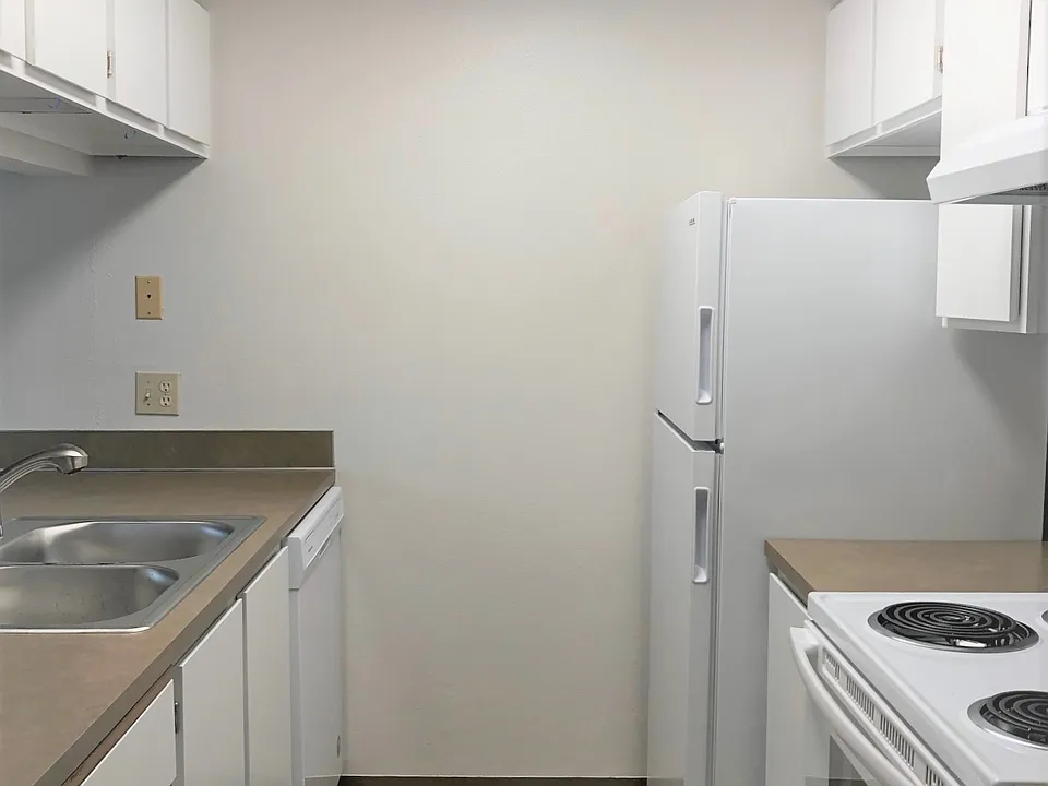 English Gardens Apartments