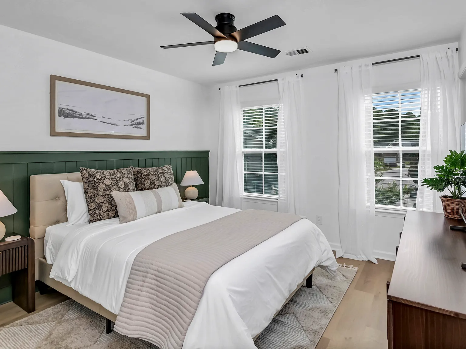 3 bed, $3,500 — Photo 4