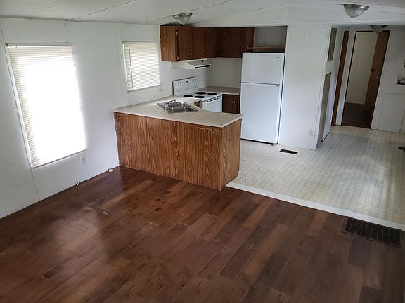 5th image of 5652 Aenon Ln