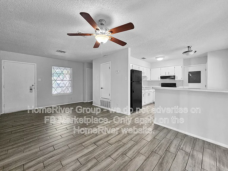 439 Bridgit Dr — Photo 6