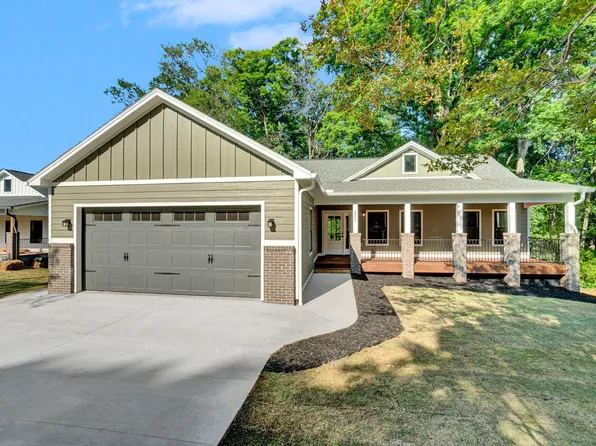 892 Chrenshaw St, Pendleton, SC 29670