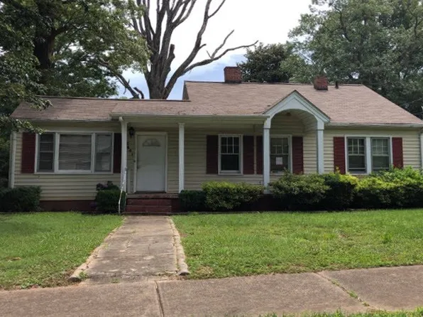 2441 Kenilworth Ave, Winston Salem, NC 27107