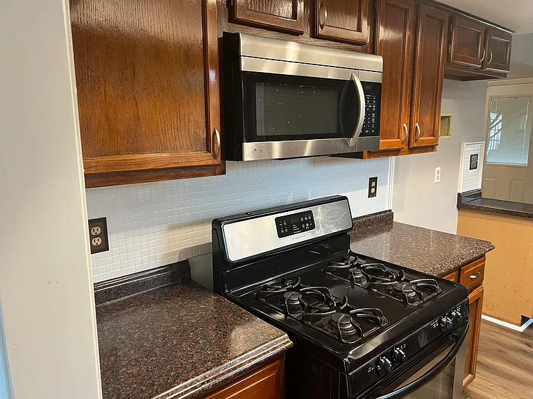 7010 Santa Rita Dr — Photo 17