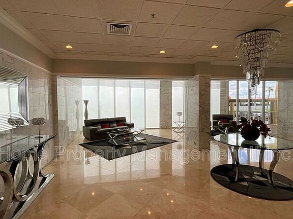 4th image of 5440 N Ocean Dr #203