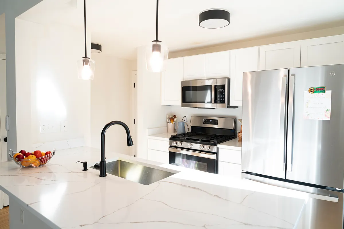 Building Photo - 17 Cork Cir #F