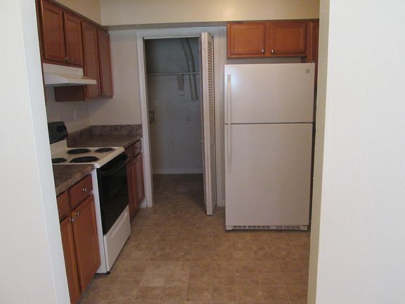 4th image of 4652 Hardy Dr APT A
