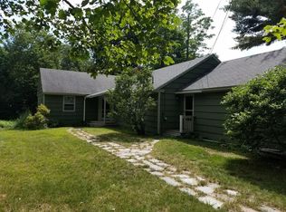 9 Fairview Ave, Wenham, MA 01984