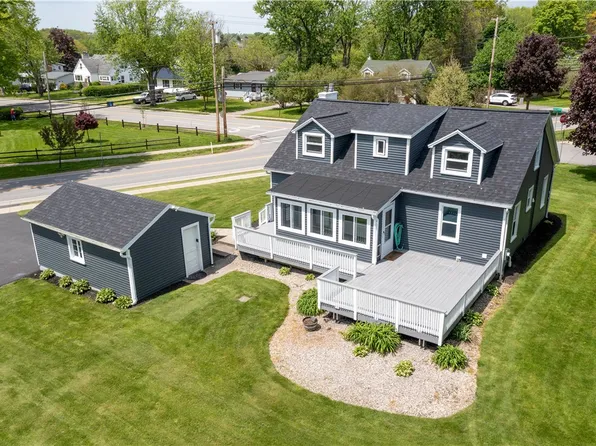 4 E Pkwy, Victor, NY 14564
