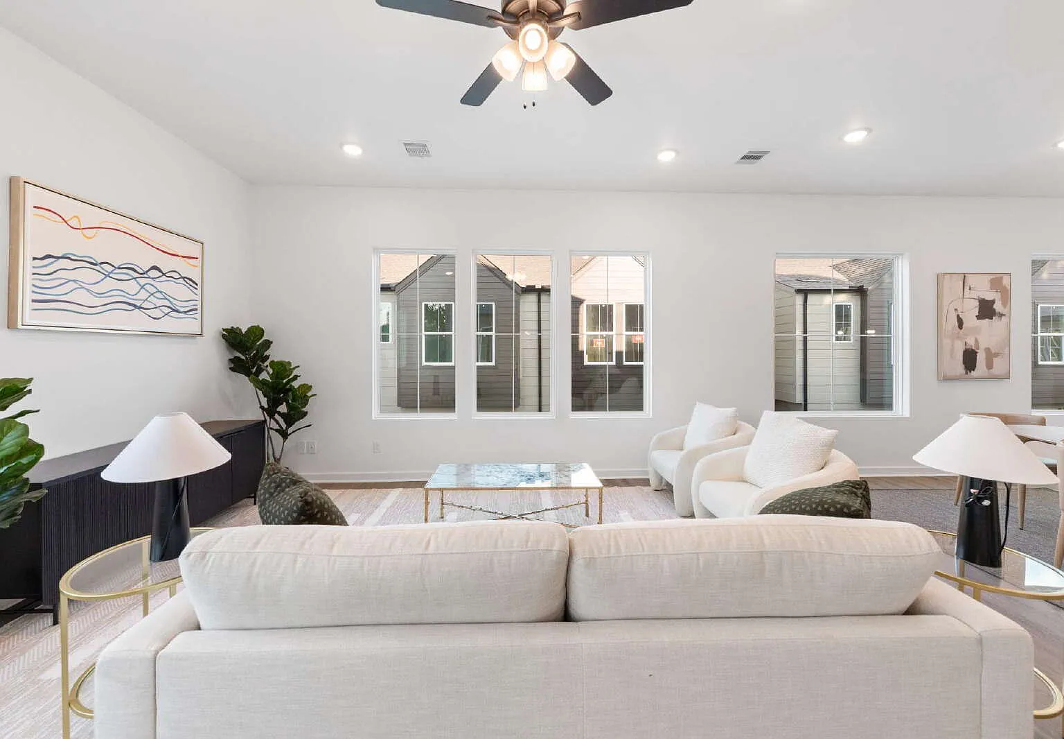 3 bed, 2.5 bath, 1703 sqft, $2,200 — Photo 4