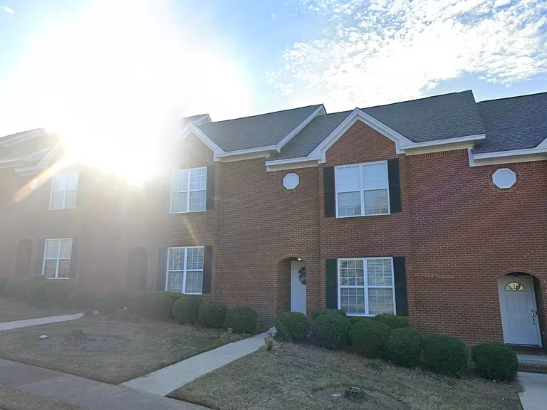 1293 N Dean Rd — Photo 1