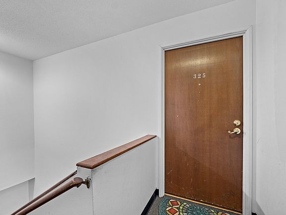 3rd image of 4902 University Ave APT 325