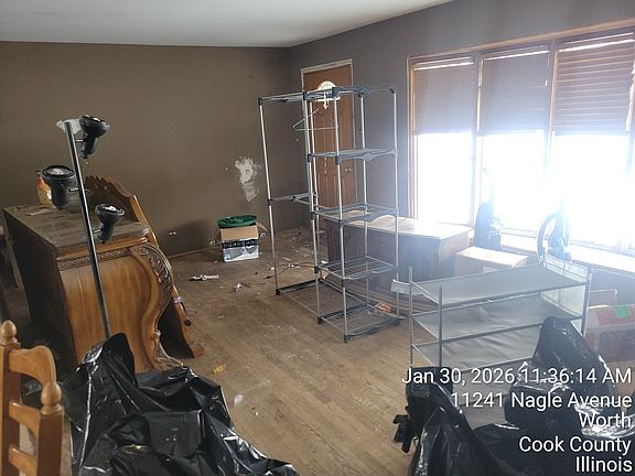 4th image of 11241 S Nagle Ave