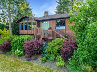 15711 38th Ave NE, Lake Forest Park, WA