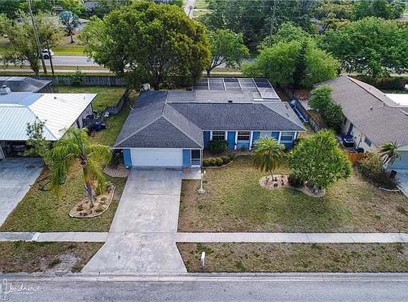 4th image of 6988 Essex Dr
