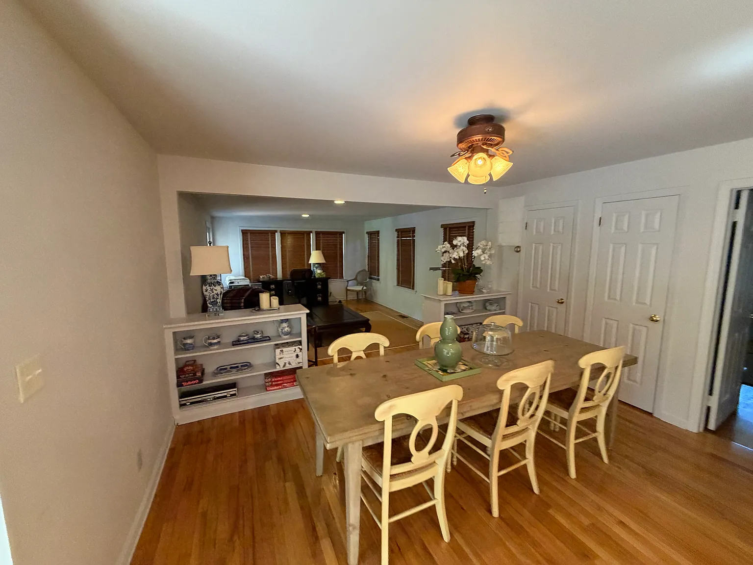 Luxurious Spacious Furnished or unfurnished Living — Photo 4