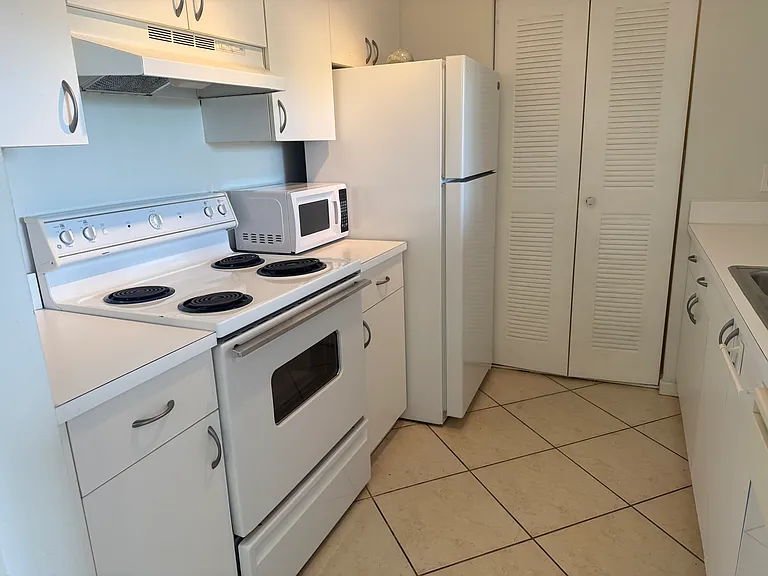 19655 E Country Club Dr #6403 — Photo 11