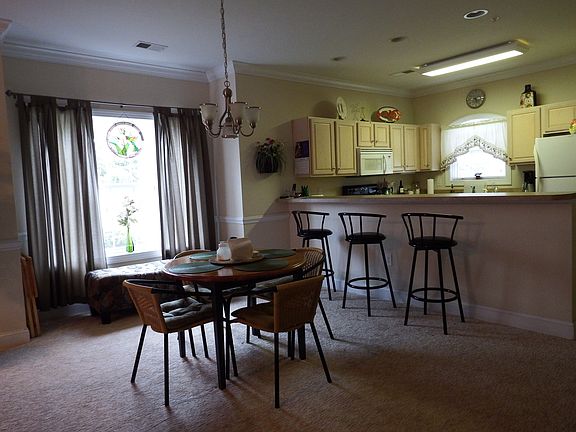 5th image of 4878 Dahlia Ct APT 105