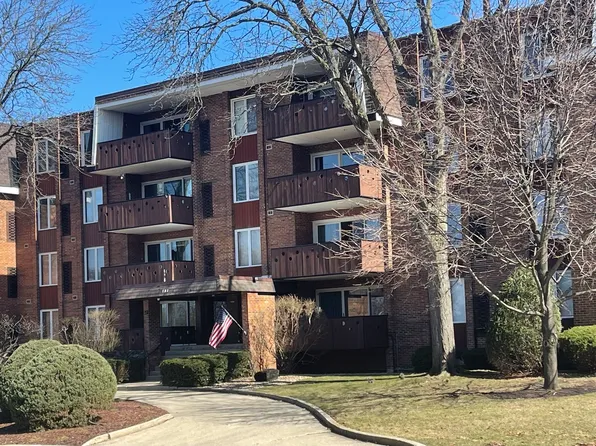 121 S Spruce Ave APT 103, Wood Dale, IL 60191