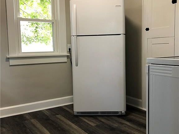 3rd image of 315 Park Ave NW