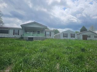 5229 Senate Rd SE, Amsterdam, OH 43903