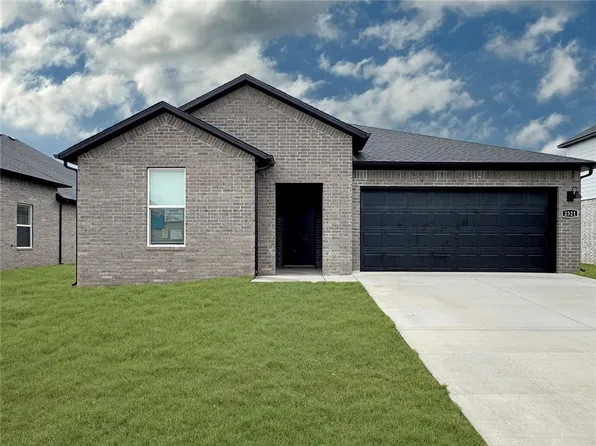 1001 Thornwood Pl, Bentonville, AR 72713