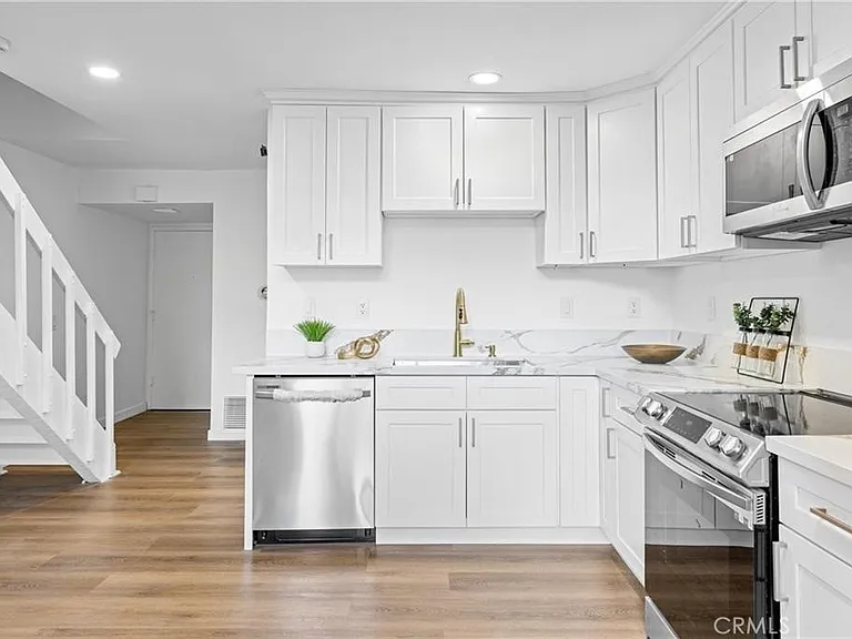 163 Pineview — Photo 4