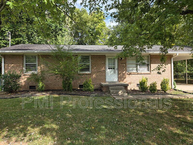 1st image of 206 Highland Ave