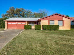 13805 Pyramid Dr, Farmers Branch, TX