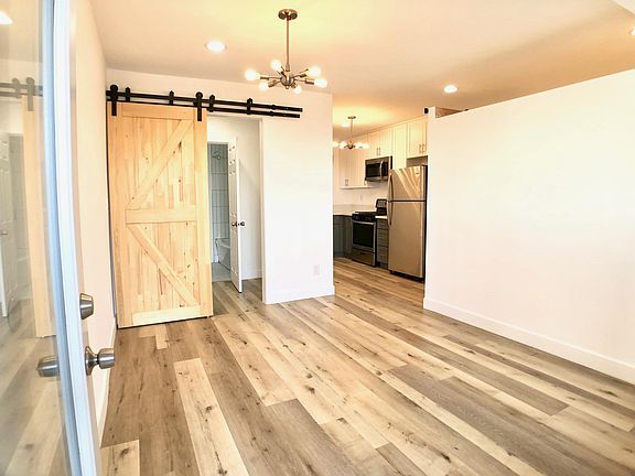 4th image of 1315 Montana St APT 3