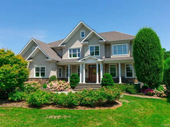 147 Eaton Lane, West Islip, NY 11795