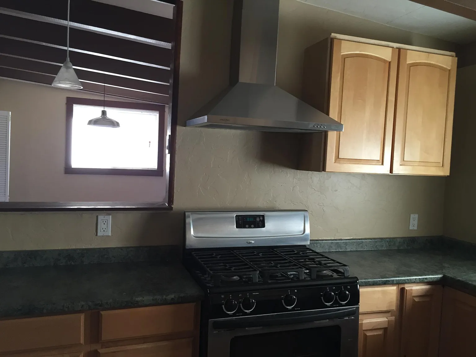 5961 E Waverly Pl — Photo 4