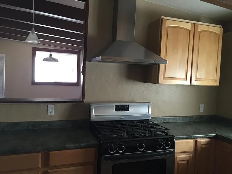 5961 E Waverly Pl — Photo 3