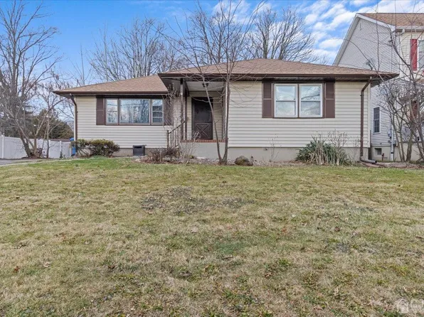 95 Dunbar Ave, Fords, NJ 08863