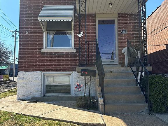 2nd image of 2611 Macklind Ave