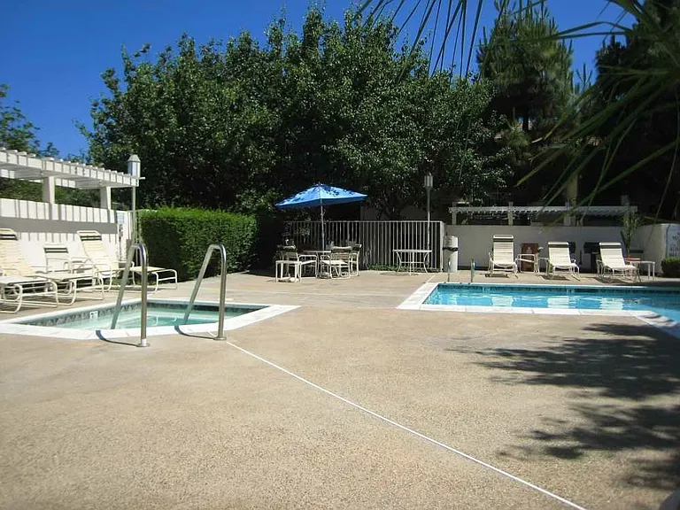 Emeritus Park Senior Apartments — Photo 12