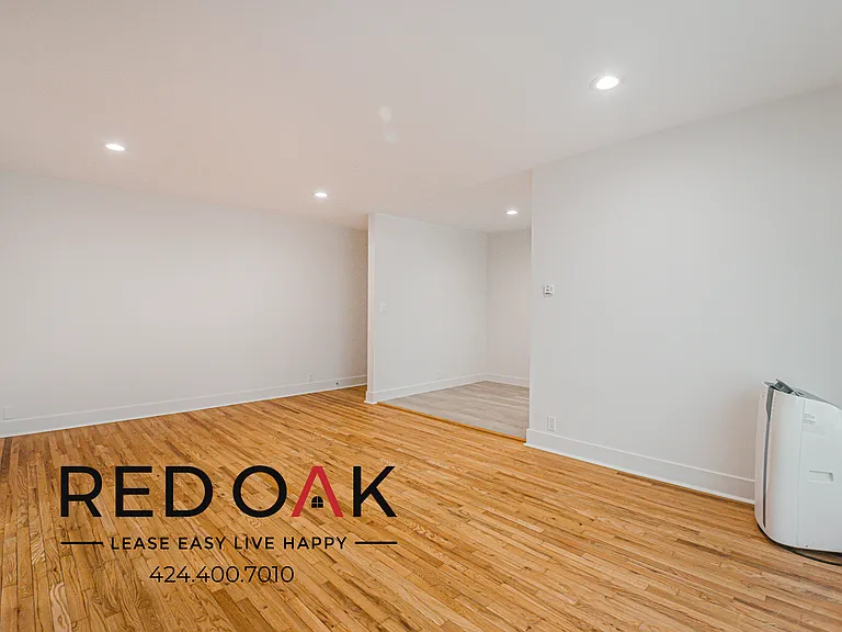 120 S Oxford Ave #8 — Photo 11