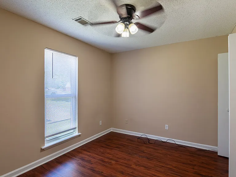433 Evans Mill Dr #B — Photo 16