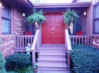 108 W Oak Dr, Benton, KY 42025
