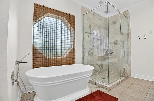 110 Regina Dr — Photo 15