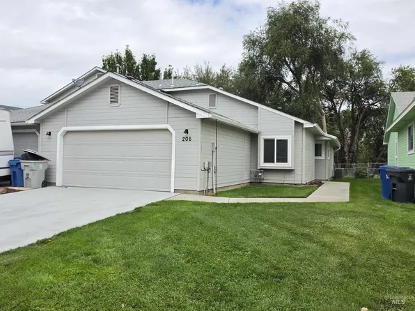 206 S Valley Dr, Nampa, ID 83686