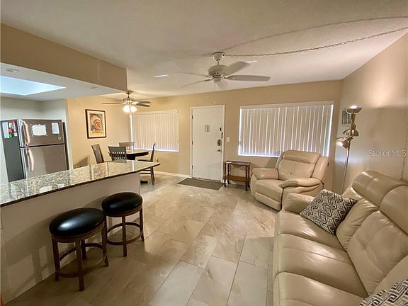 5th image of 951 79th Ave N APT 118